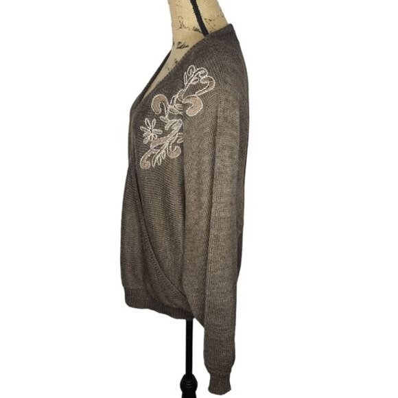 Vintage Brown Western Floral Embroidery Dolman Sleeve Cozy Sweater - Picture 4 of 12